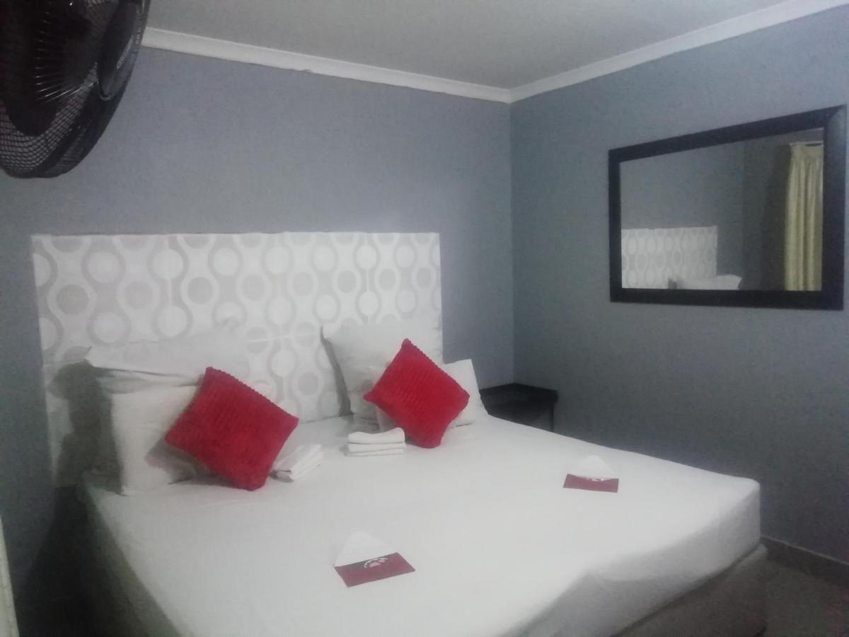 Fgm Guesthouse 2 Alberton Bagian luar foto