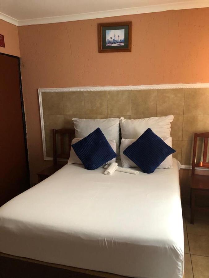 Fgm Guesthouse 2 Alberton Bagian luar foto